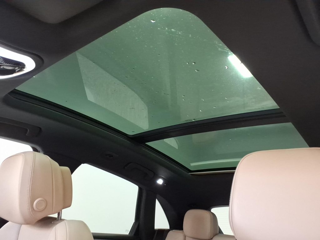 2022 Porsche Macan Image 22