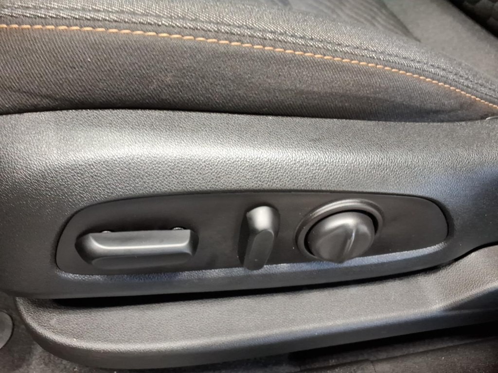 2020 Chevrolet Equinox Image 17