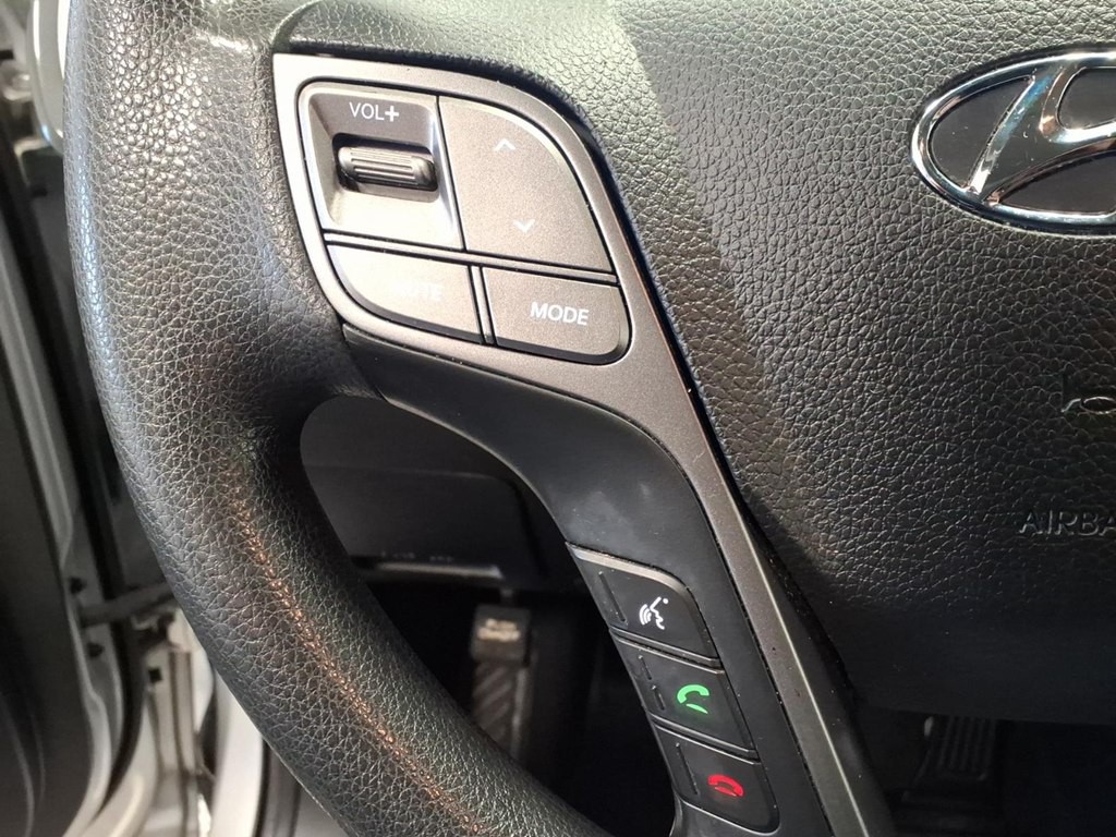 2016 Hyundai Santa Fe Sport Image 11