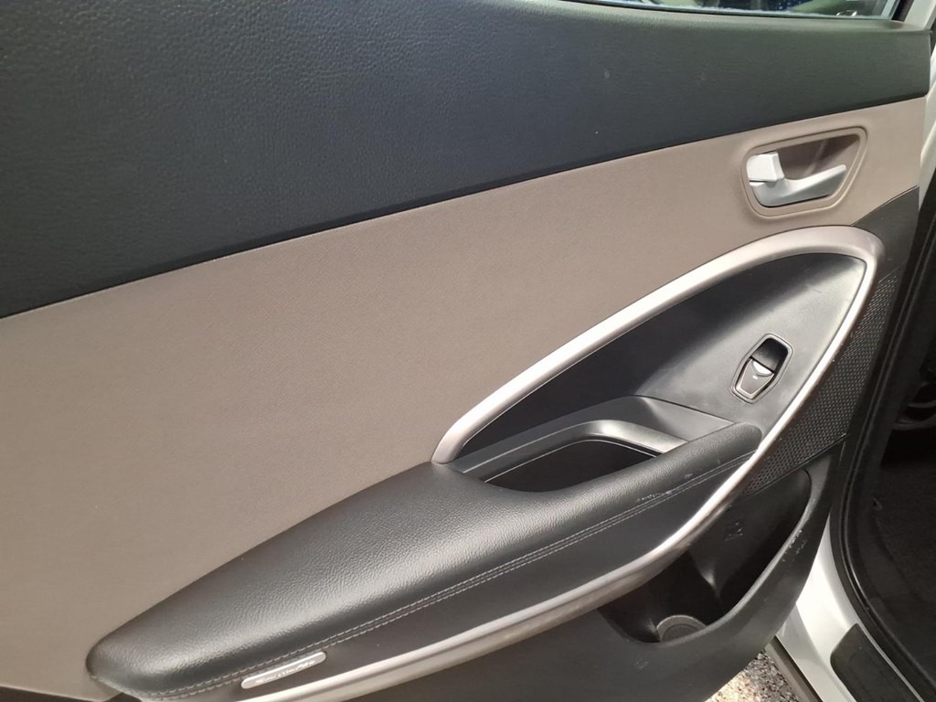 2016 Hyundai Santa Fe Sport Image 20