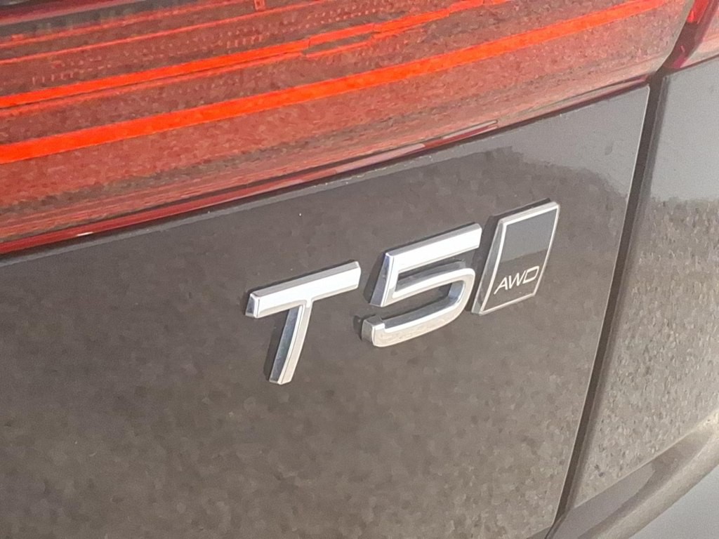 2019 Volvo XC60 Image 24