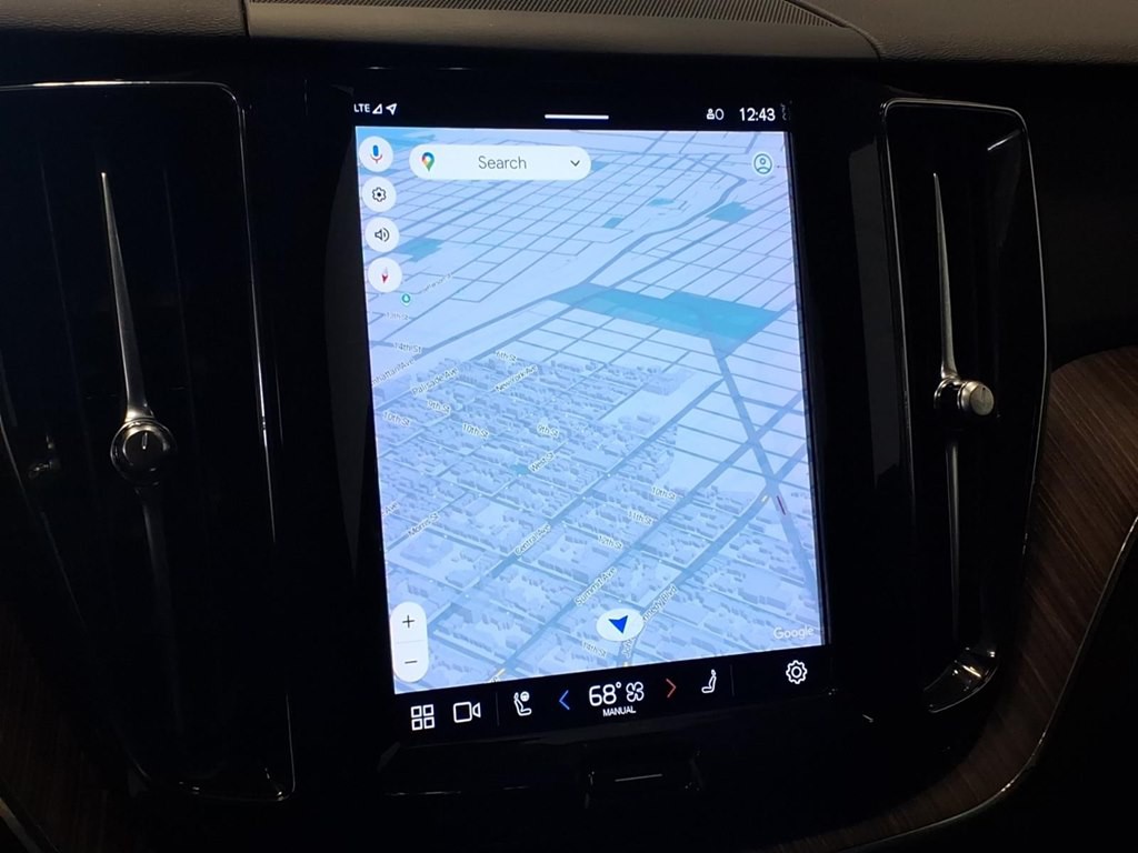 2022 Volvo XC60 Image 13