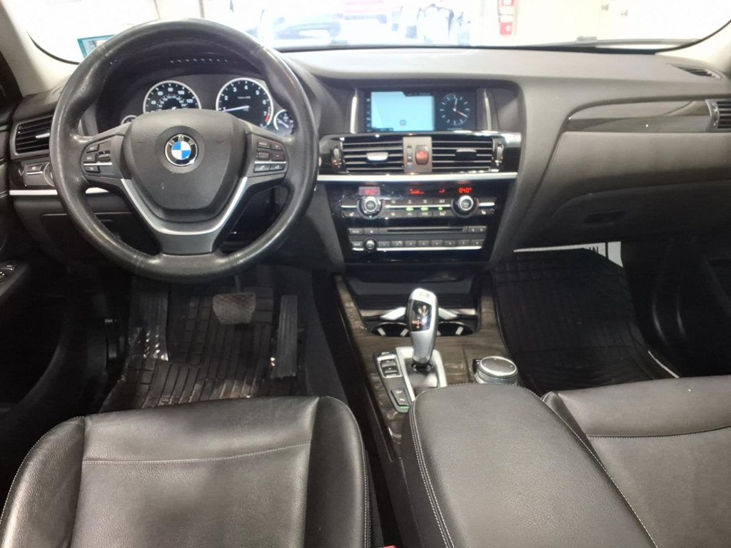 2017 BMW X3 Image 9