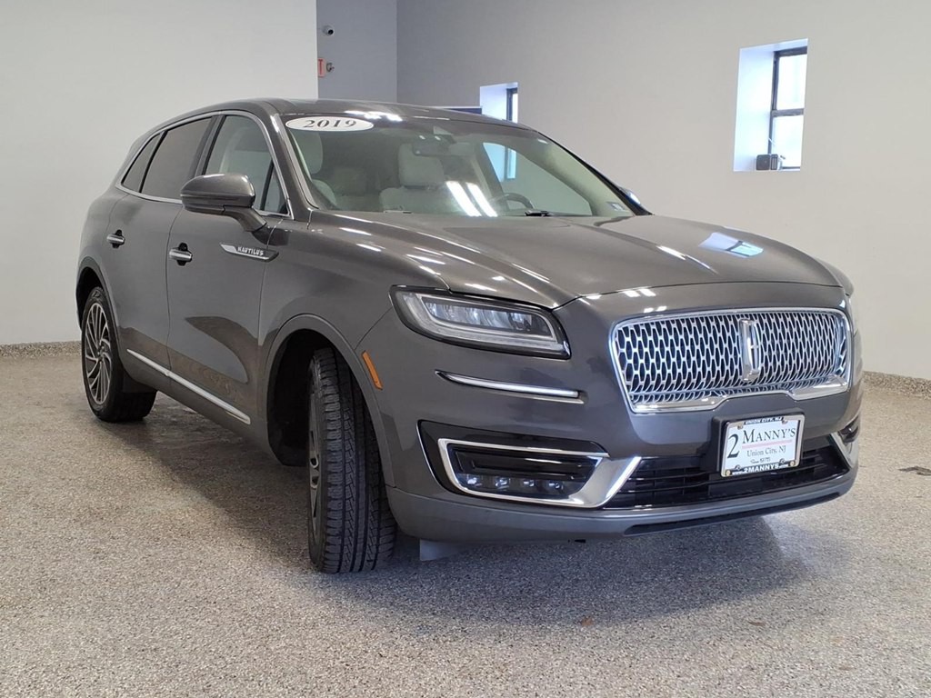 2019 Lincoln Nautilus Image 3