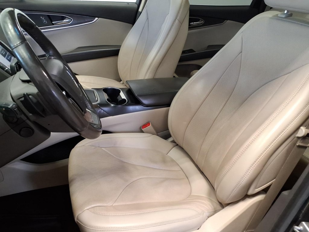 2019 Lincoln Nautilus Image 16