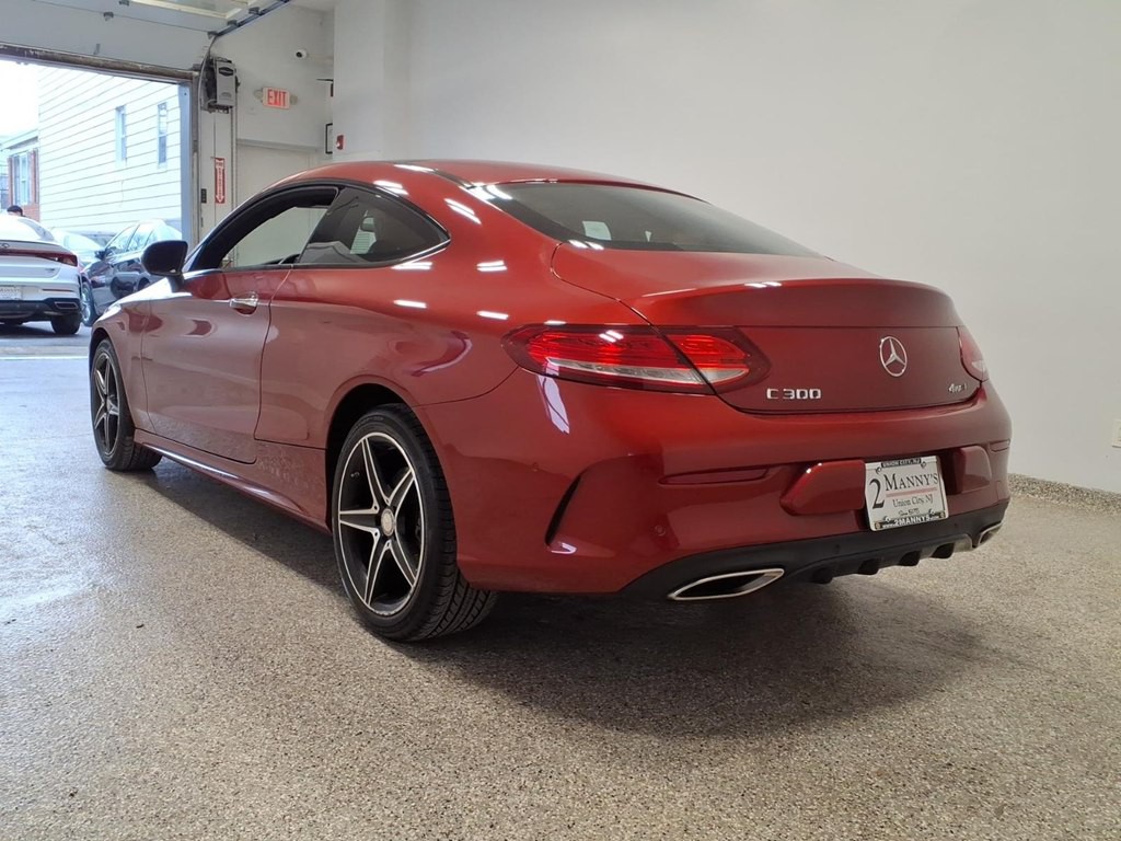 2017 Mercedes-Benz C-Class Image 6