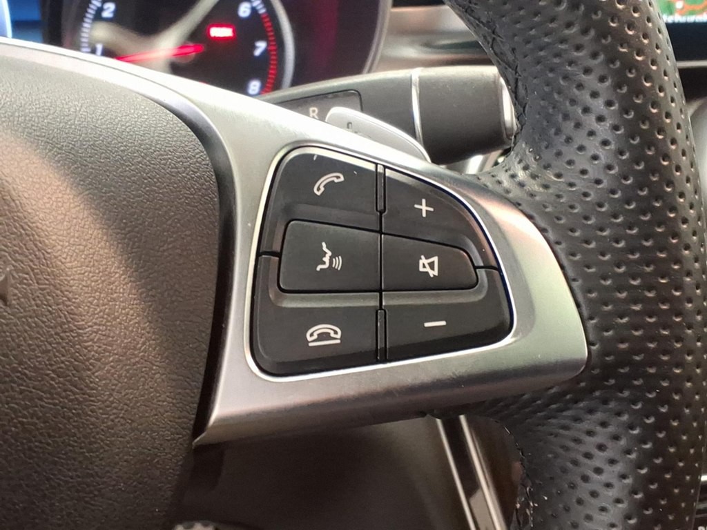 2017 Mercedes-Benz C-Class Image 12