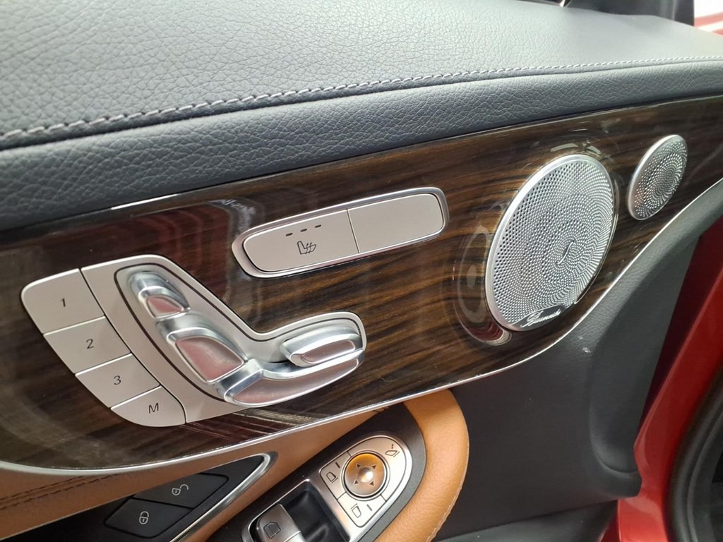 2017 Mercedes-Benz C-Class Image 18