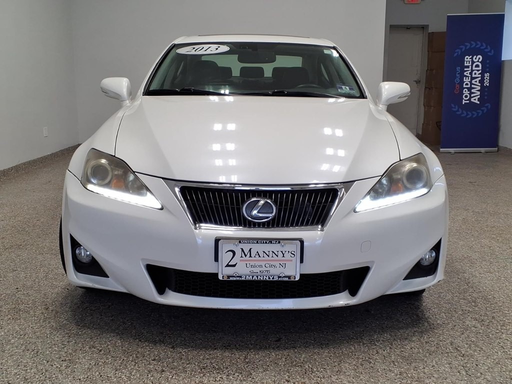2013 Lexus IS 250 Image 2