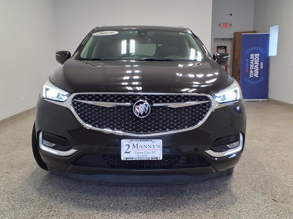 2019 Buick Enclave Image 2