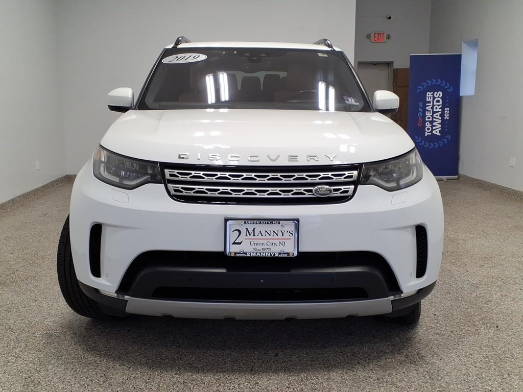 2019 Land Rover Discovery Image 2