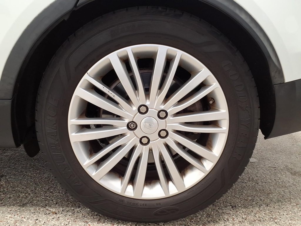 2019 Land Rover Discovery Image 7