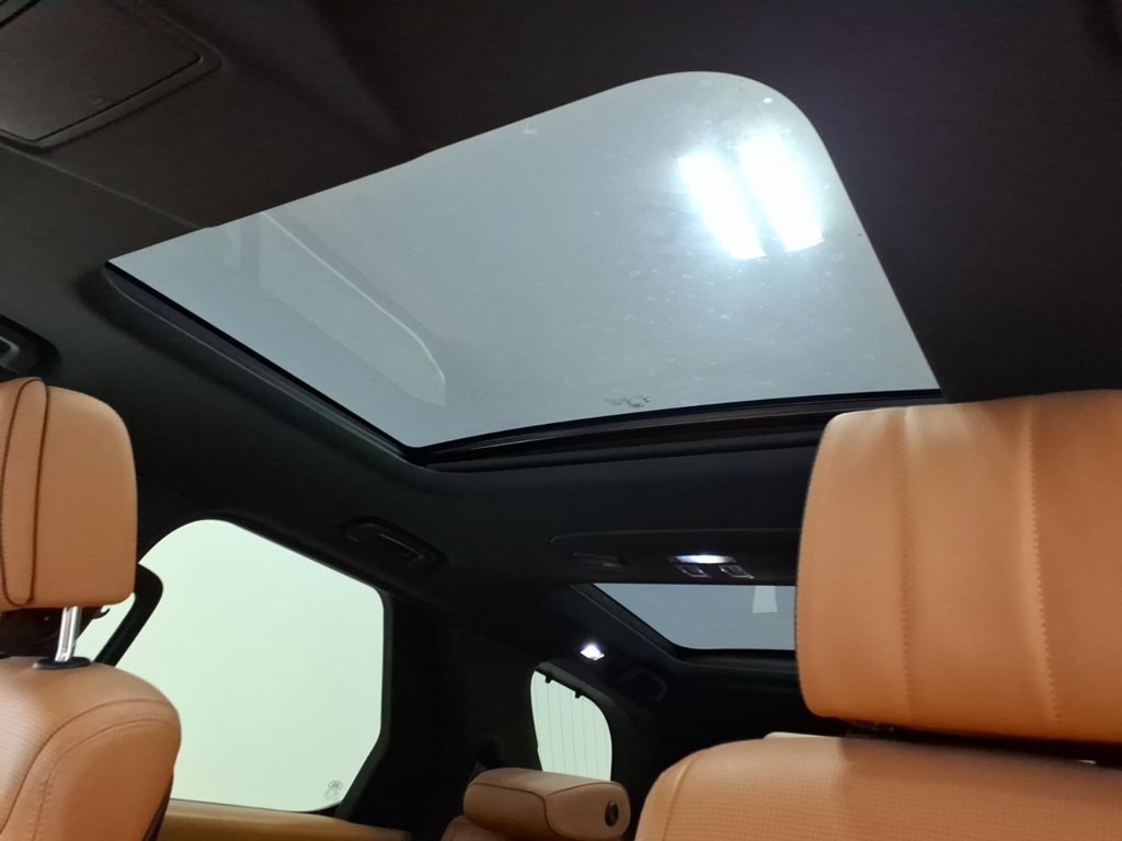 2019 Land Rover Discovery Image 23