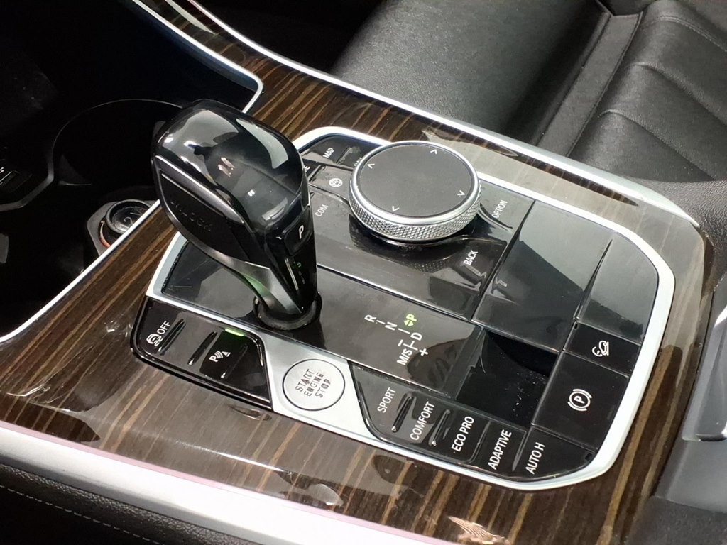 2021 BMW X5 Image 17