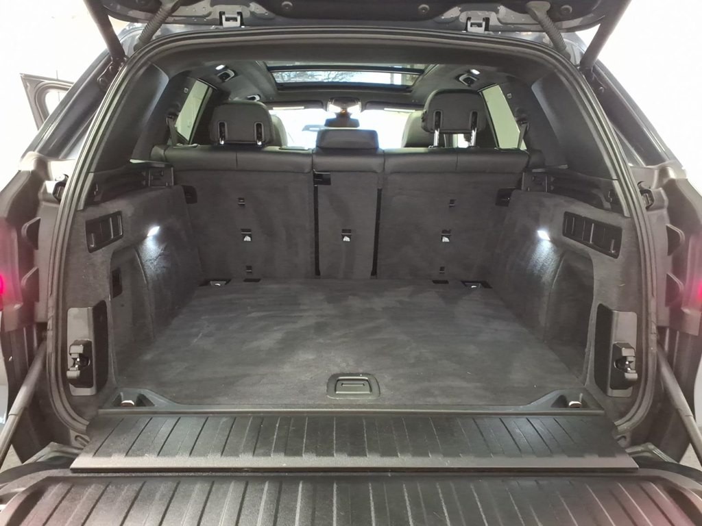 2021 BMW X5 Image 26