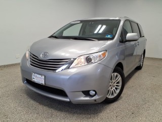 Image for 2016 Toyota Sienna Xle 3.5 L 8 PSGR ID: 7119552