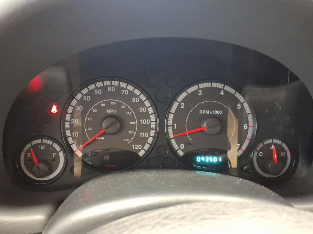 2005 Jeep Liberty Image 11