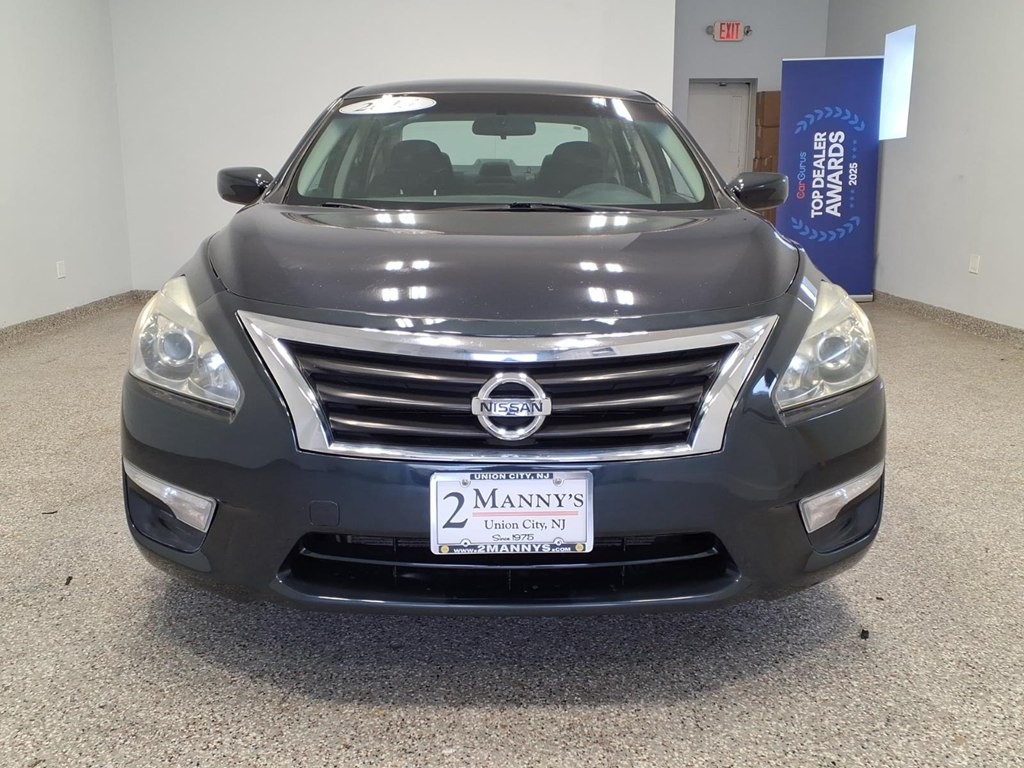2015 Nissan Altima Image 2