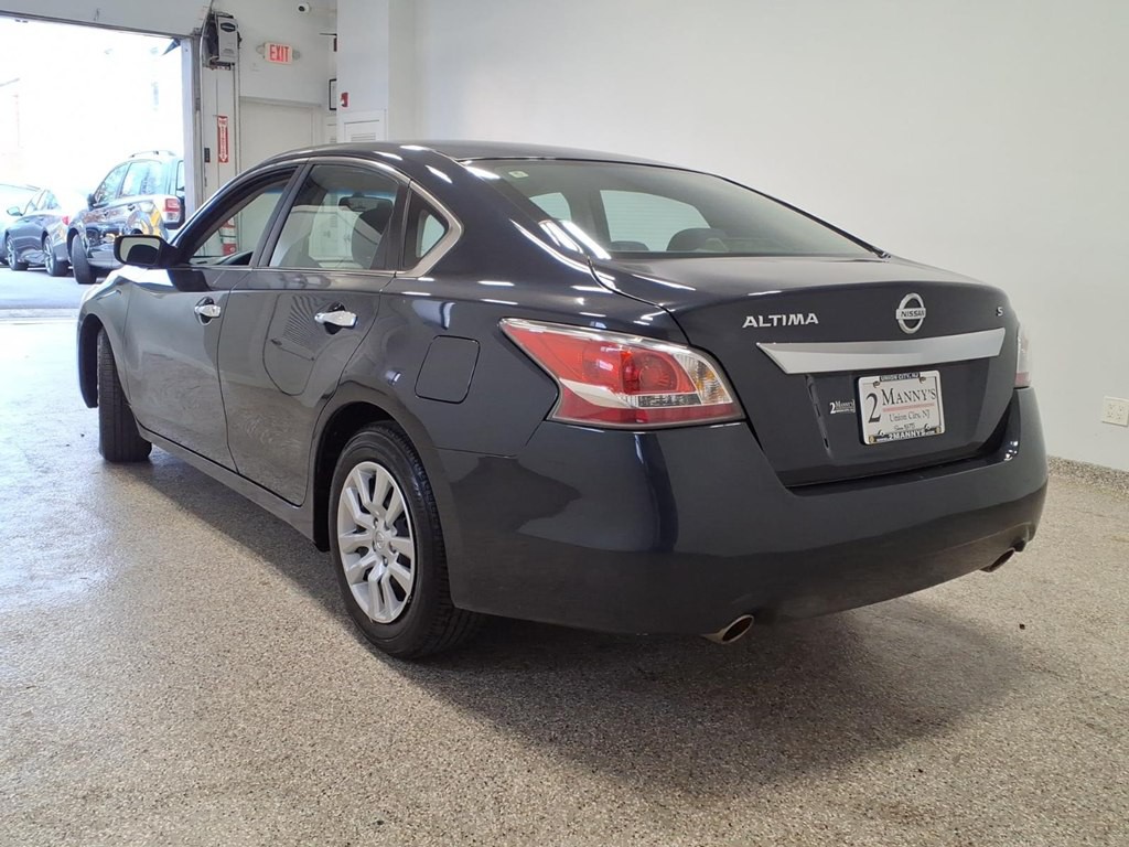 2015 Nissan Altima Image 6