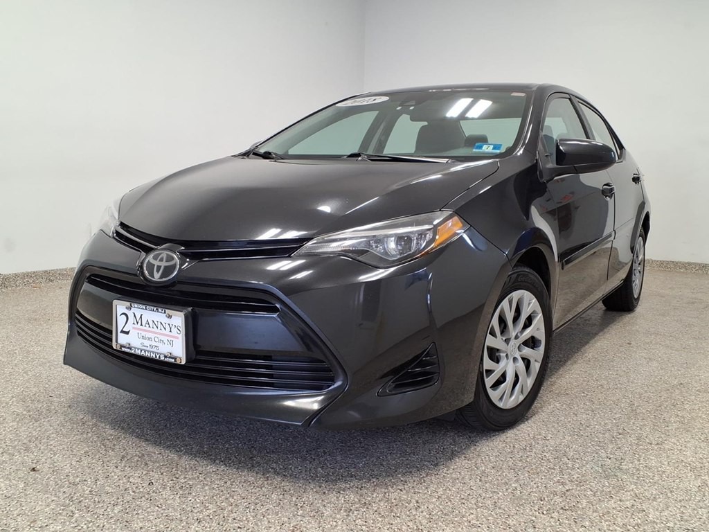 2018 Toyota Corolla Image 1