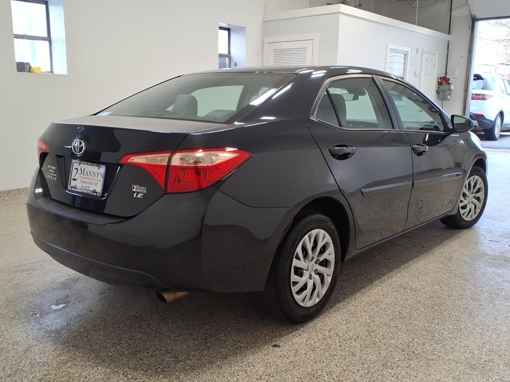 2018 Toyota Corolla Image 4