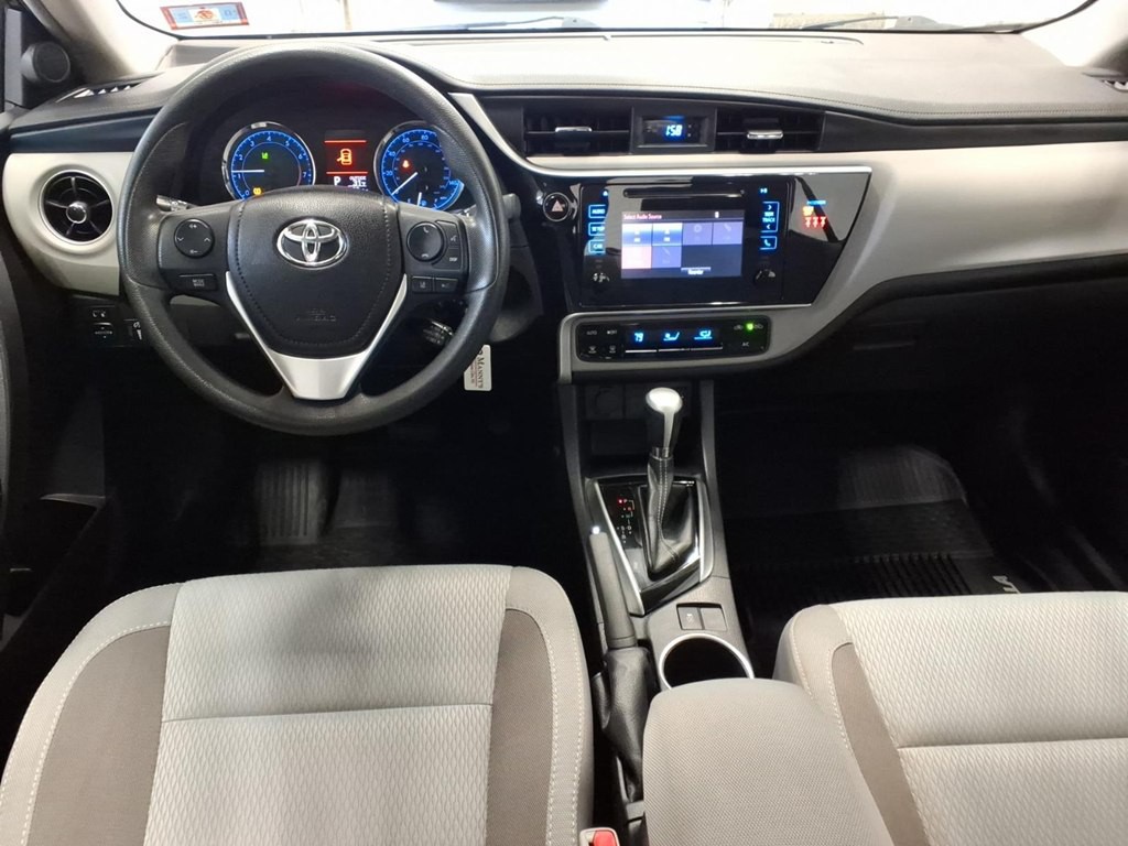 2018 Toyota Corolla Image 9