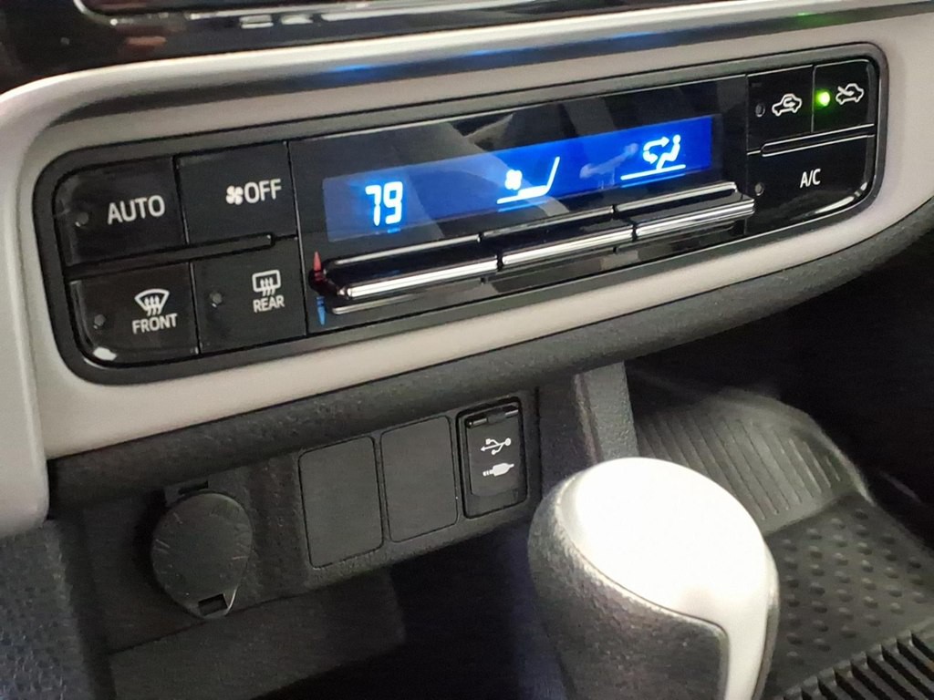 2018 Toyota Corolla Image 15