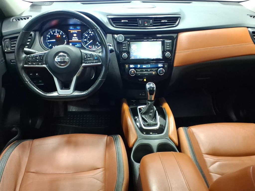 2018 Nissan Rogue Image 9