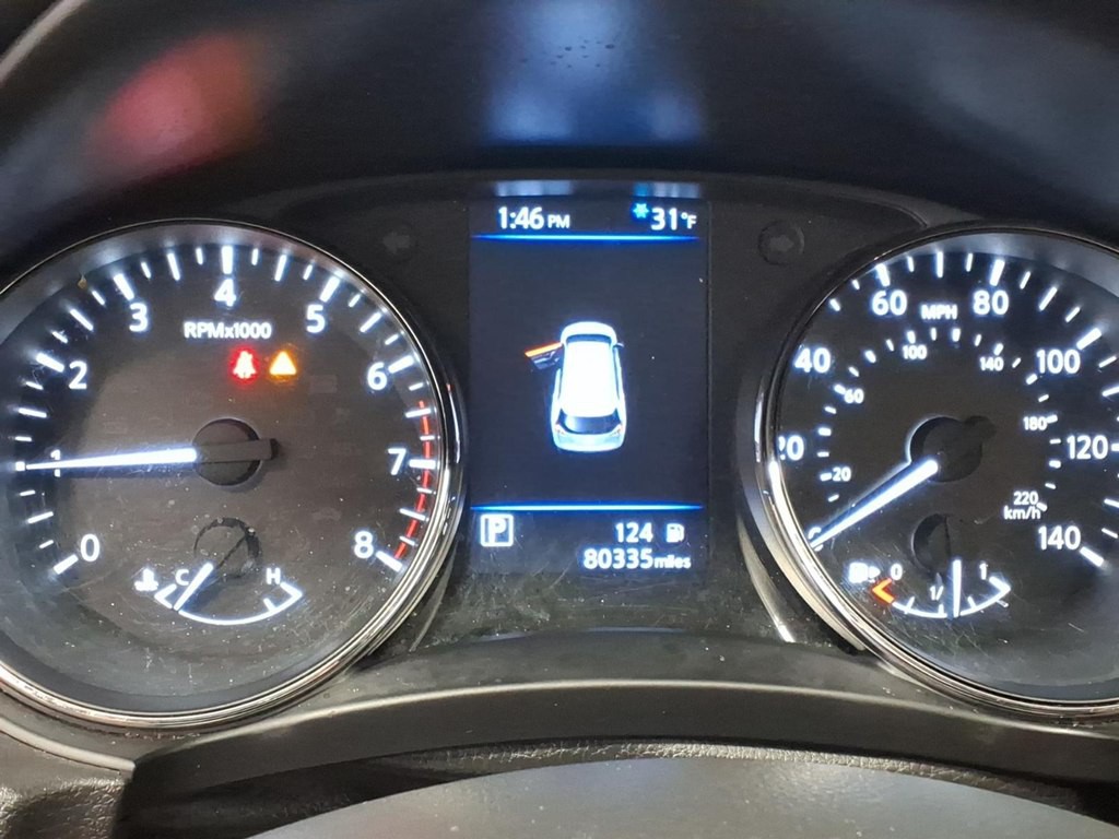 2018 Nissan Rogue Image 12