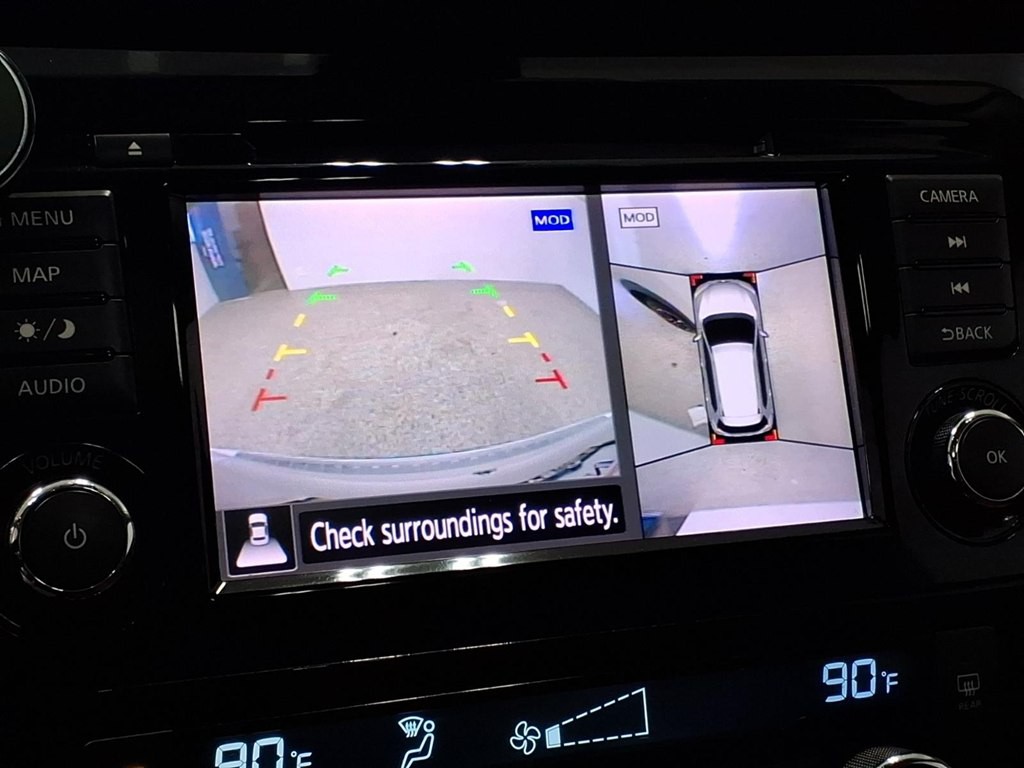 2018 Nissan Rogue Image 15