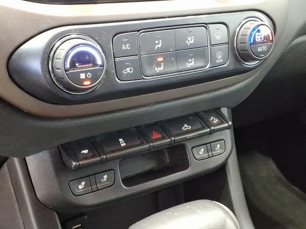 2018 Chevrolet Colorado Image 17