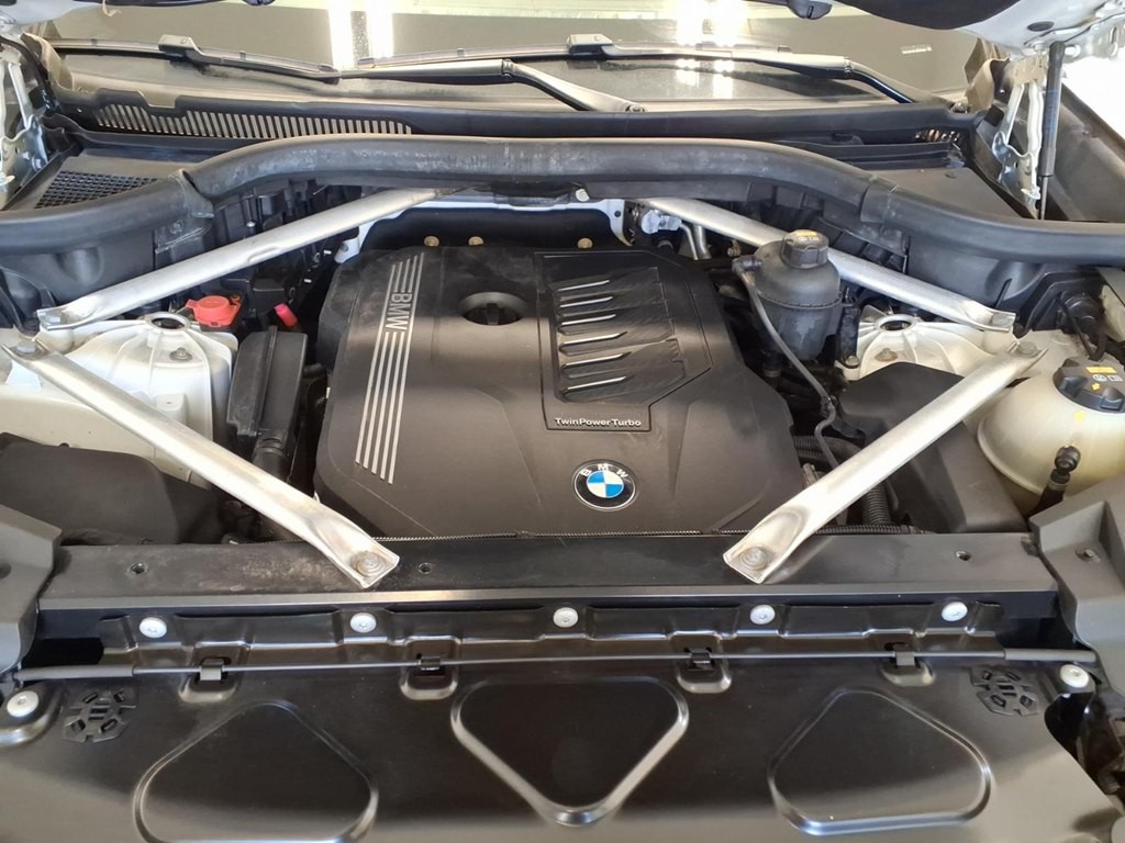 2020 BMW X5 Image 25