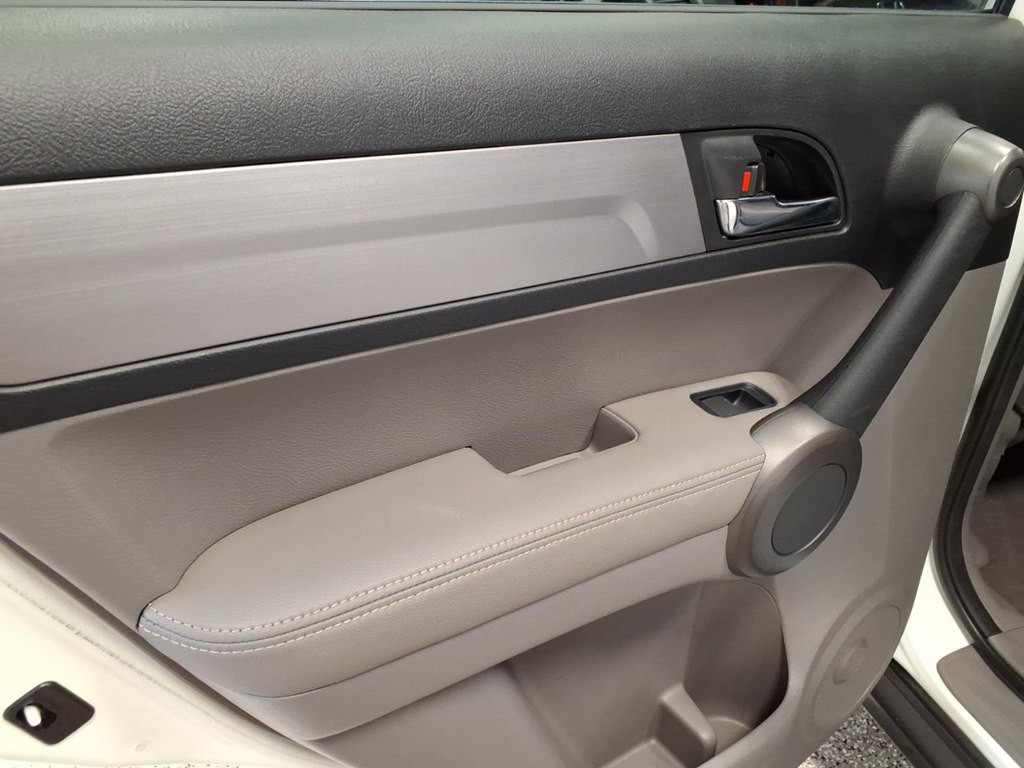 2011 Honda CR-V Image 17