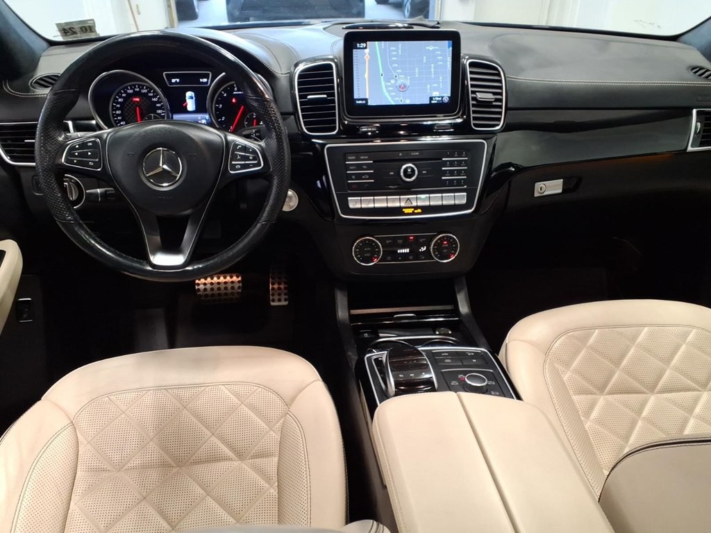 2019 Mercedes-Benz GLE-Class Image 9