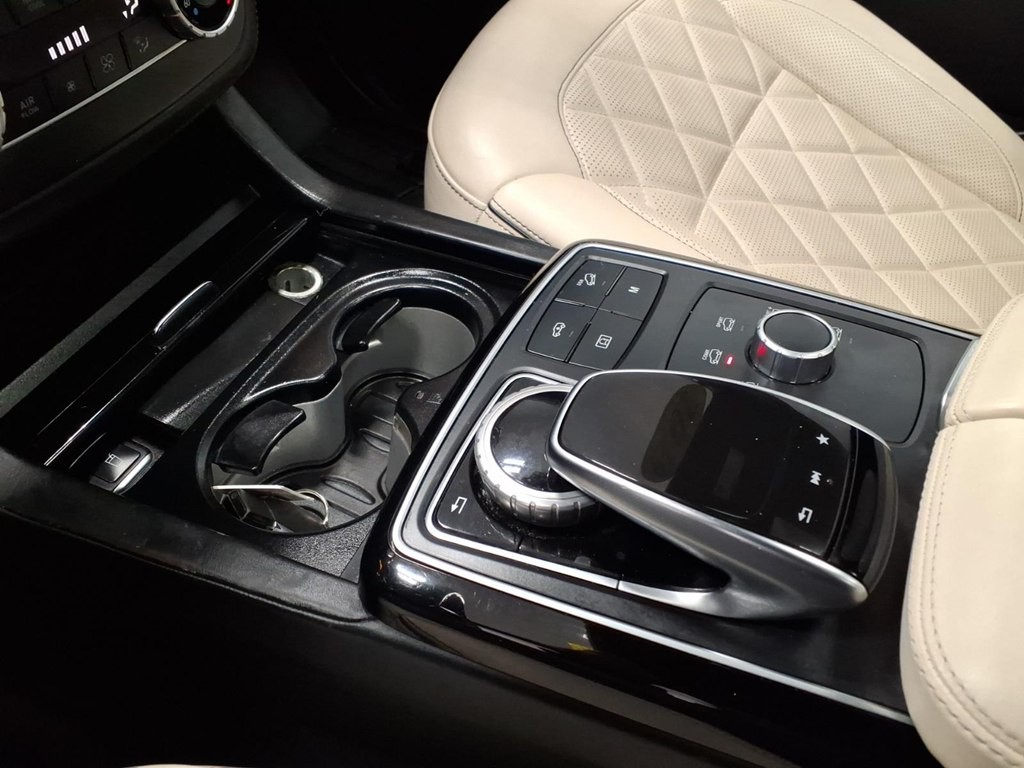 2019 Mercedes-Benz GLE-Class Image 17