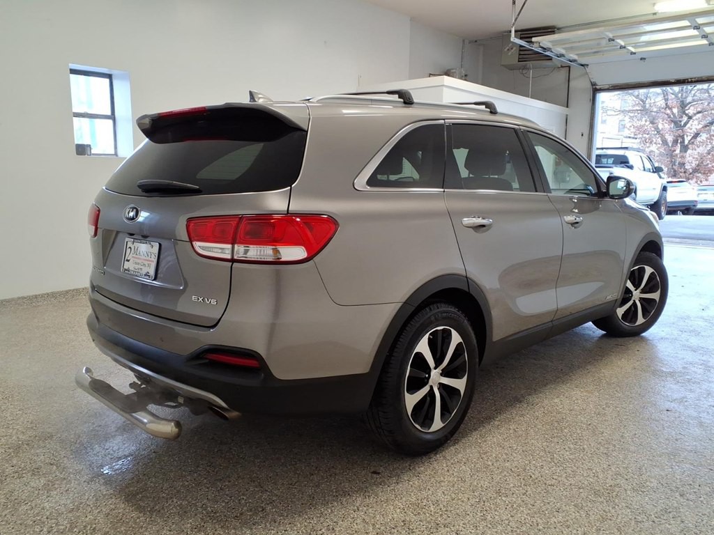 2017 Kia Sorento Image 4