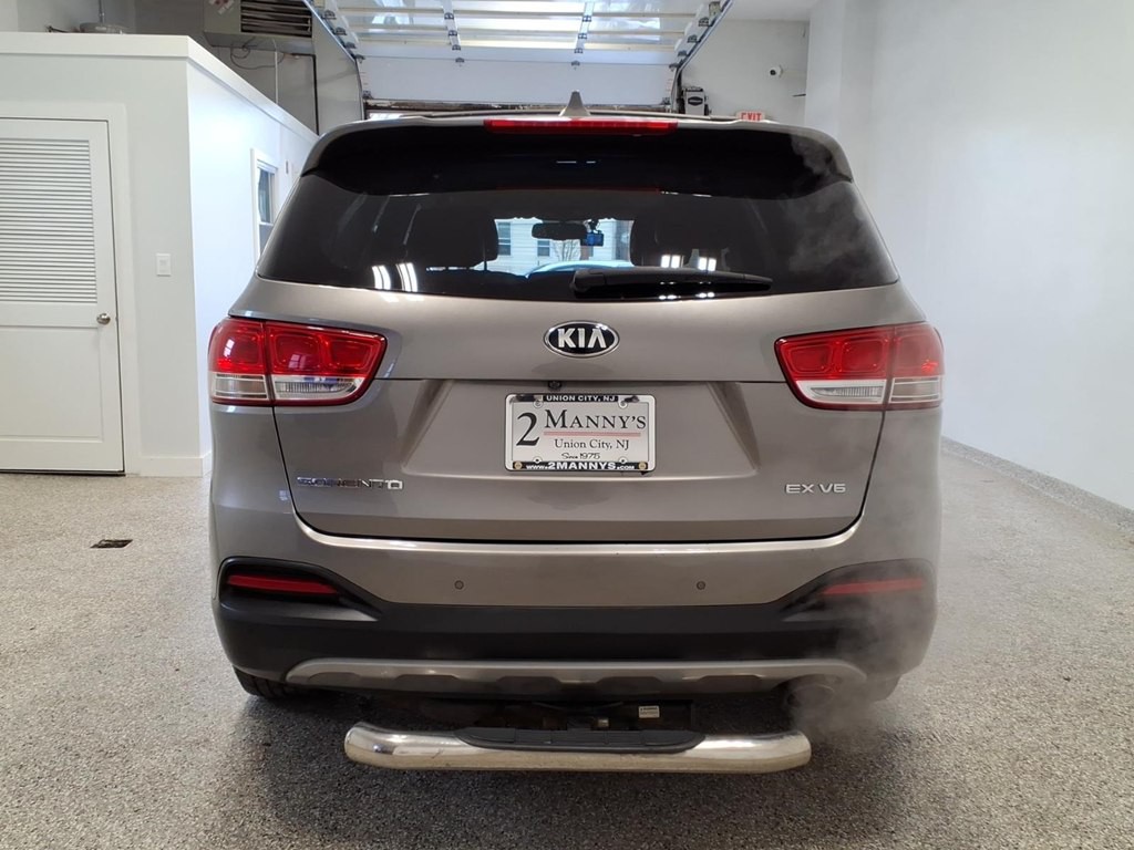 2017 Kia Sorento Image 5