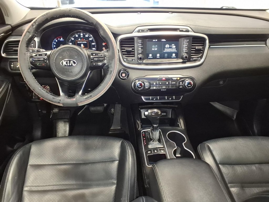 2017 Kia Sorento Image 9