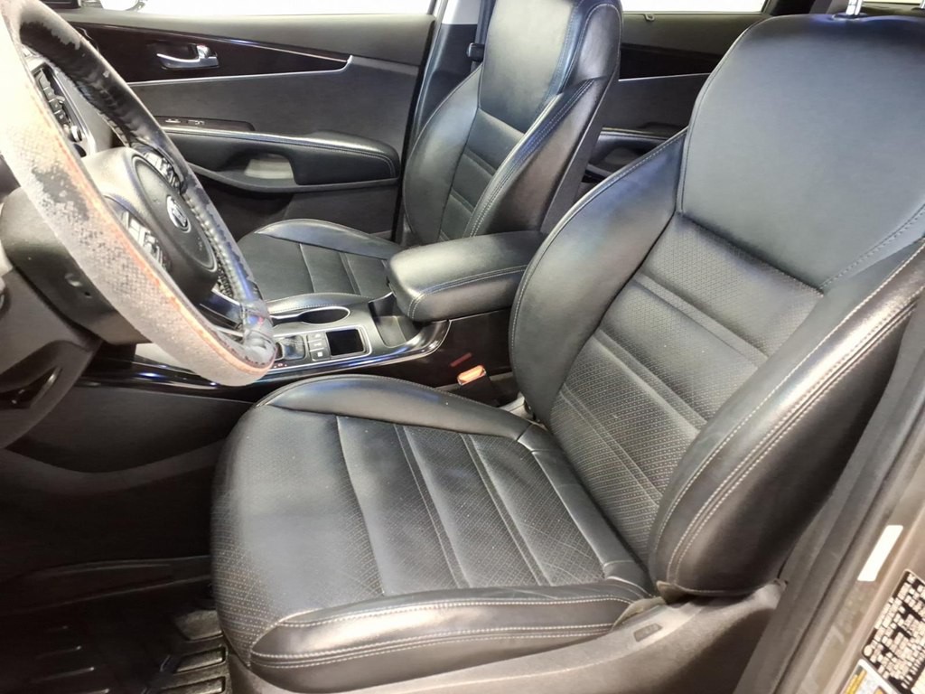 2017 Kia Sorento Image 18