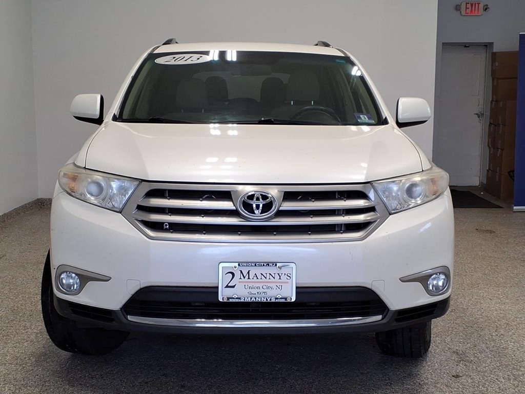 2013 Toyota Highlander Image 2