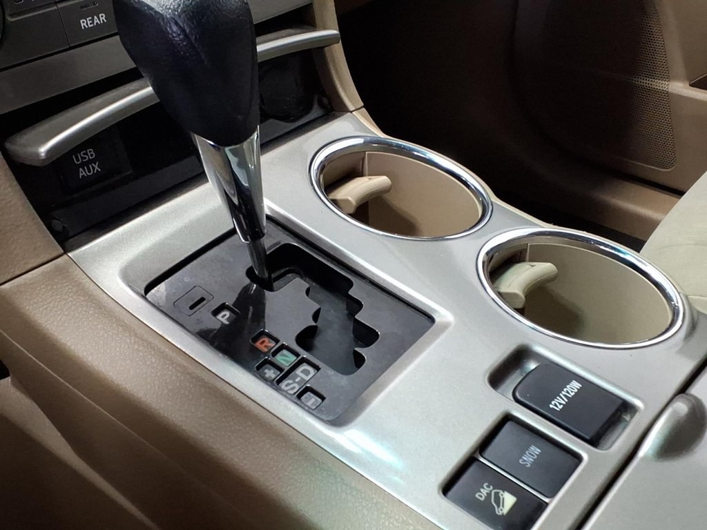 2013 Toyota Highlander Image 16