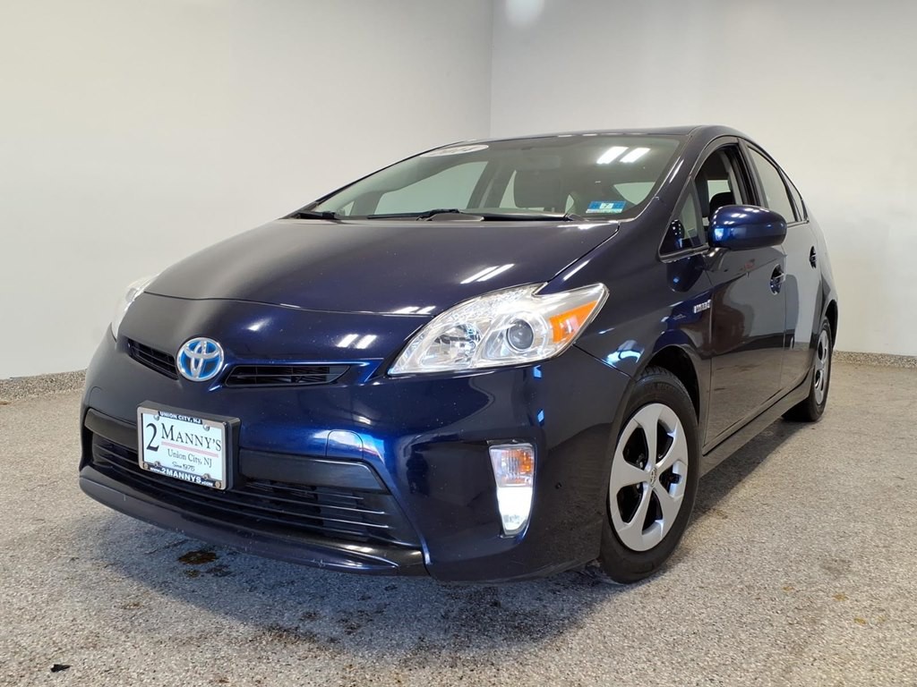 2014 Toyota Prius Image 1