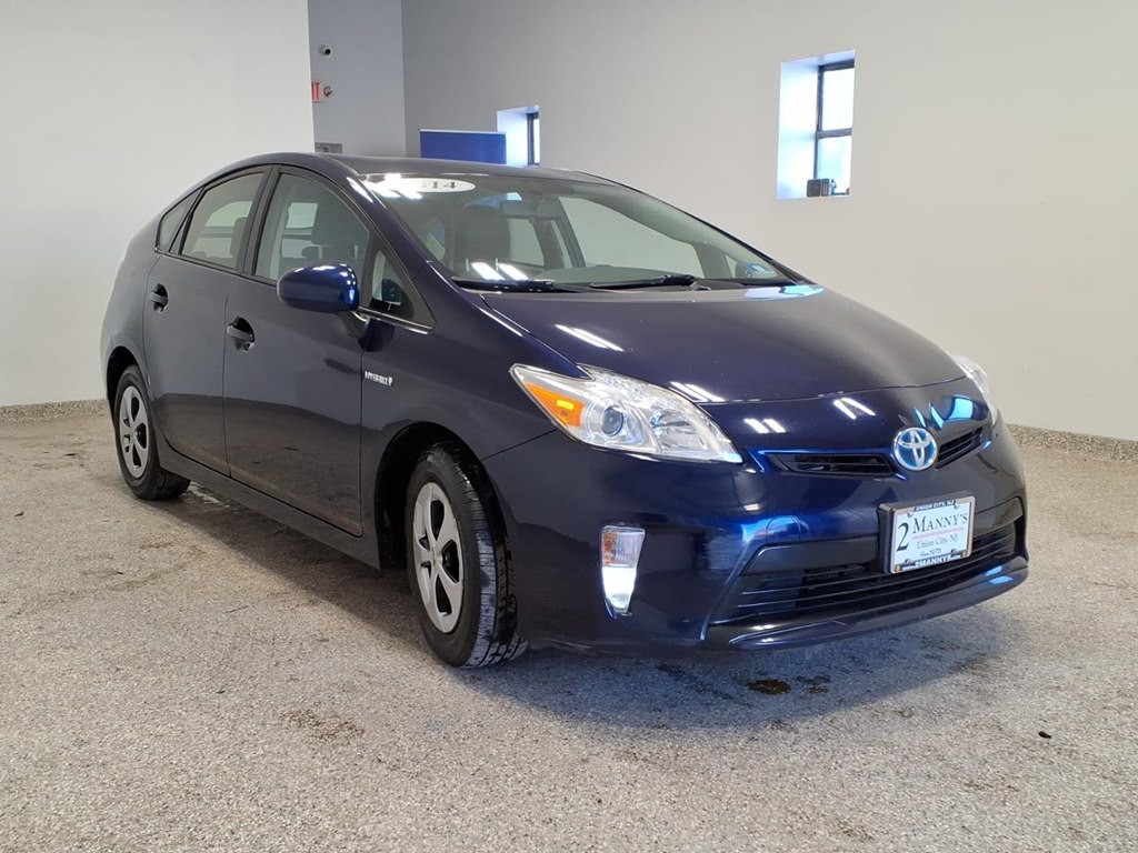 2014 Toyota Prius Image 3