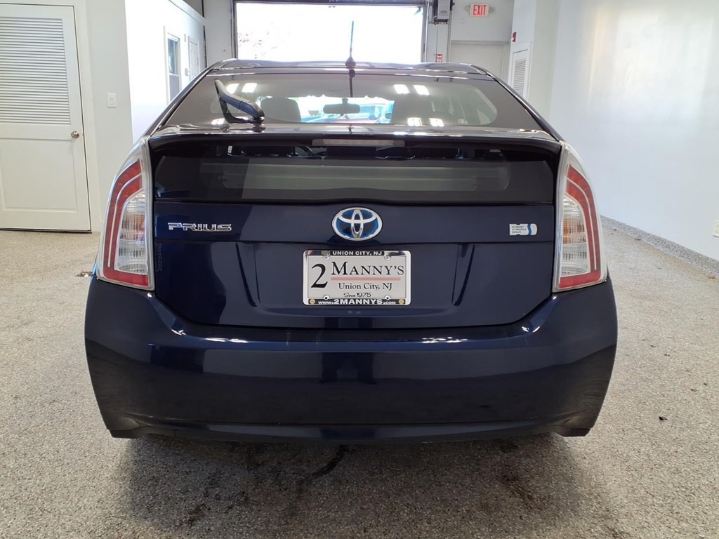2014 Toyota Prius Image 5