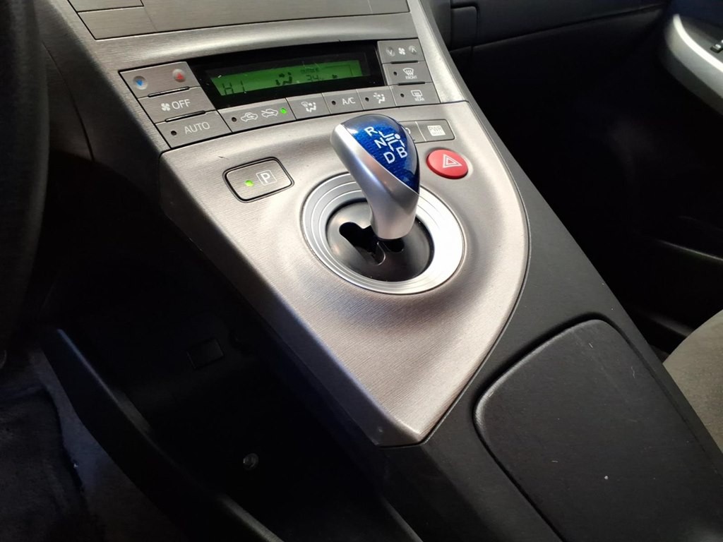 2014 Toyota Prius Image 14