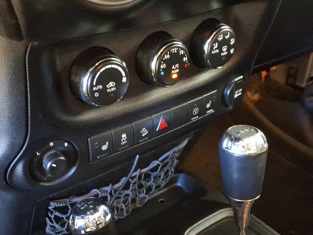 2013 Jeep Wrangler Unlimited Image 14