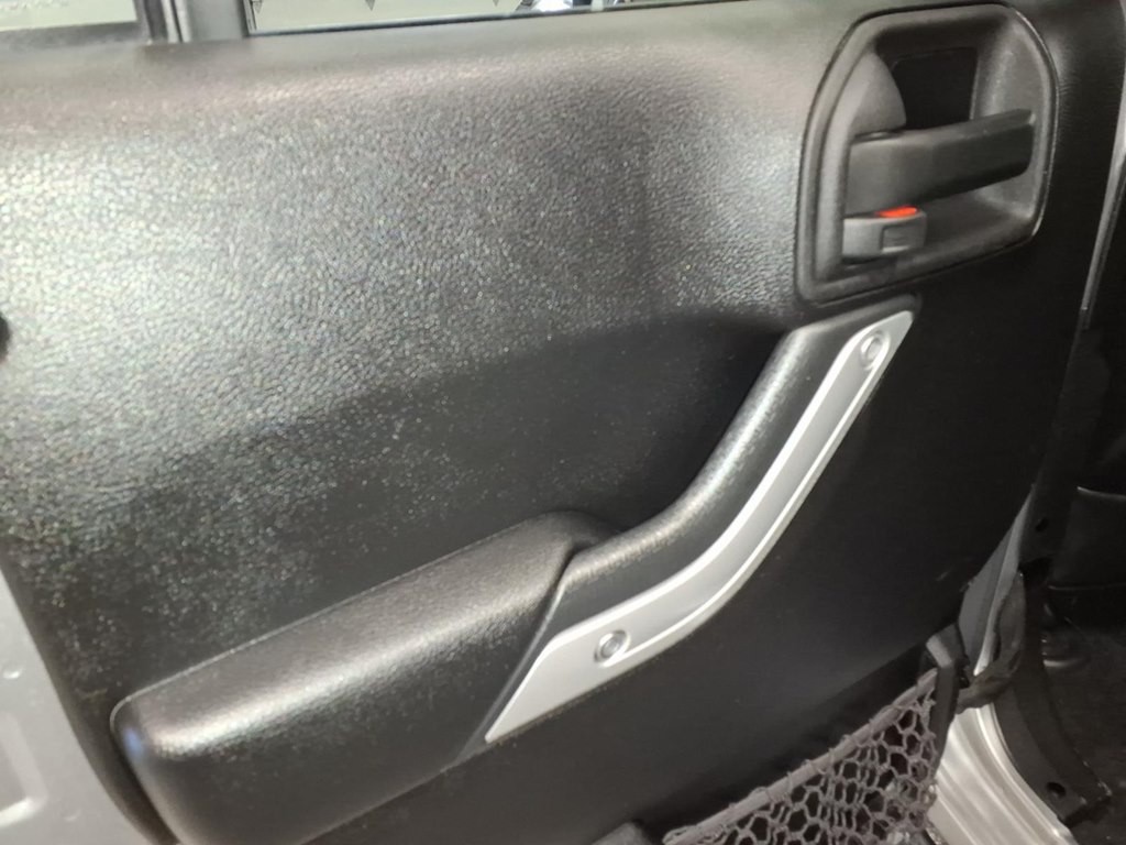 2013 Jeep Wrangler Unlimited Image 17