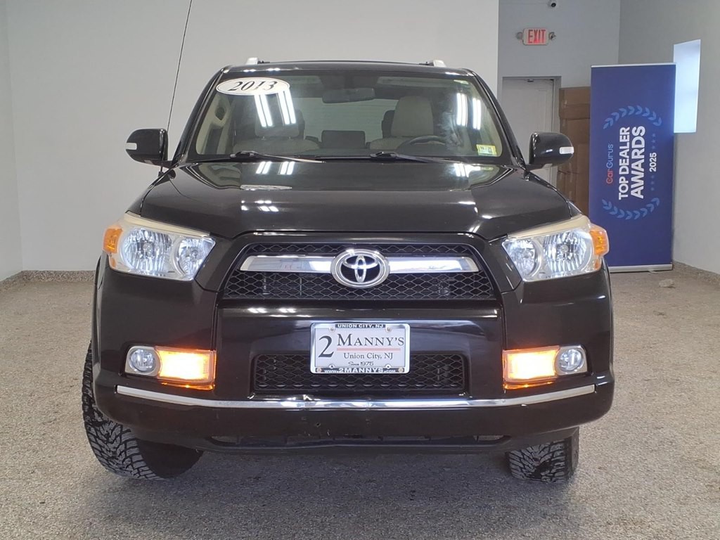 2013 Toyota 4Runner Image 2