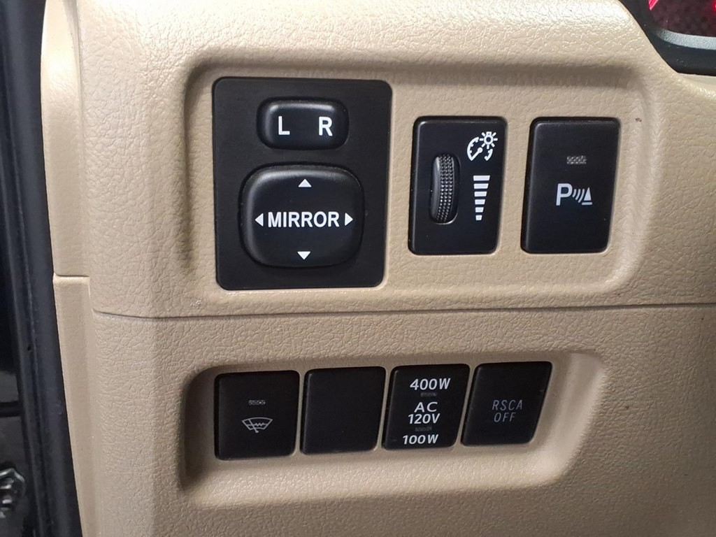 2013 Toyota 4Runner Image 10