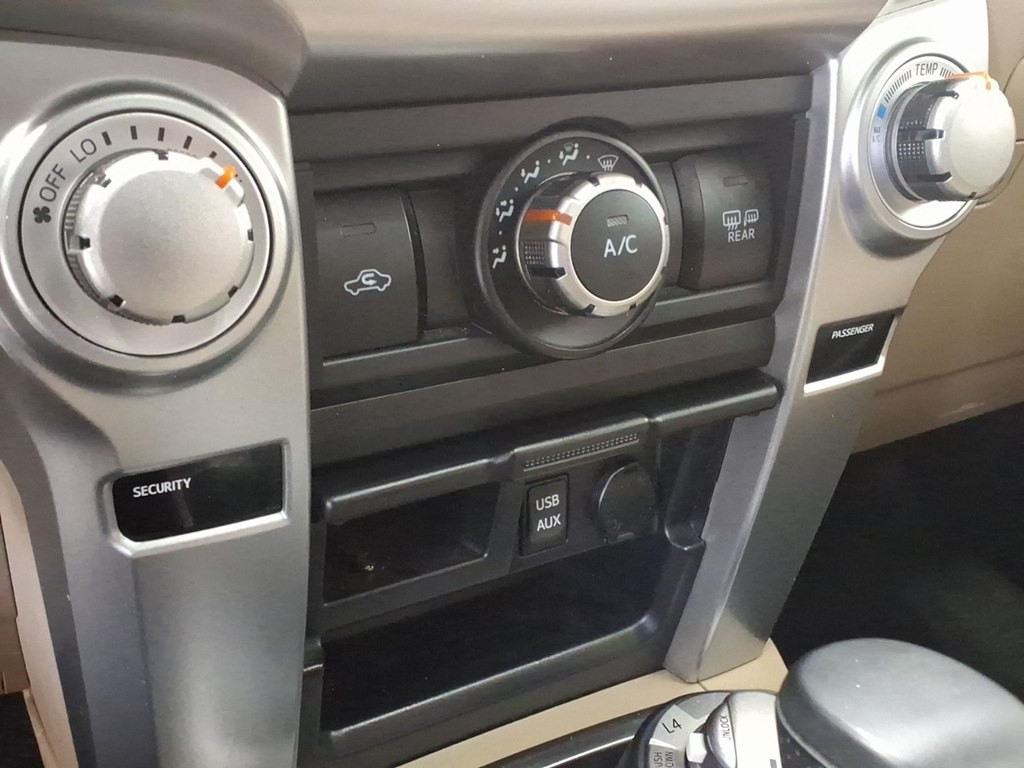 2013 Toyota 4Runner Image 15